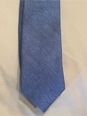 MARC NEW YORK Neck tie Boys 55” Blue & White Tiny Speck Silk & Polyester